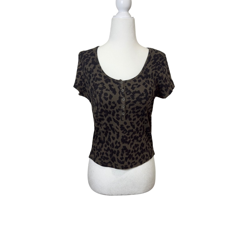 Cotton On Womens Leopard Print Ribbed Henley Top Olive Green Short Sleeve Size M